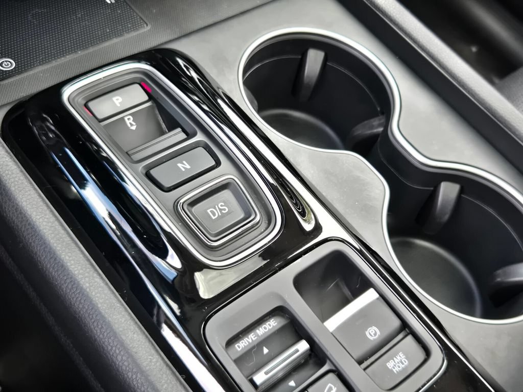 Used 2023 Honda Pilot Elite image 22