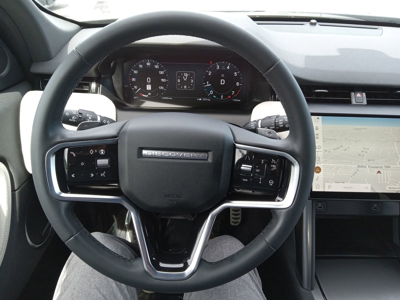 Used 2024 Land Rover Discovery Sport Dynamic SE AWD/4WD image 13