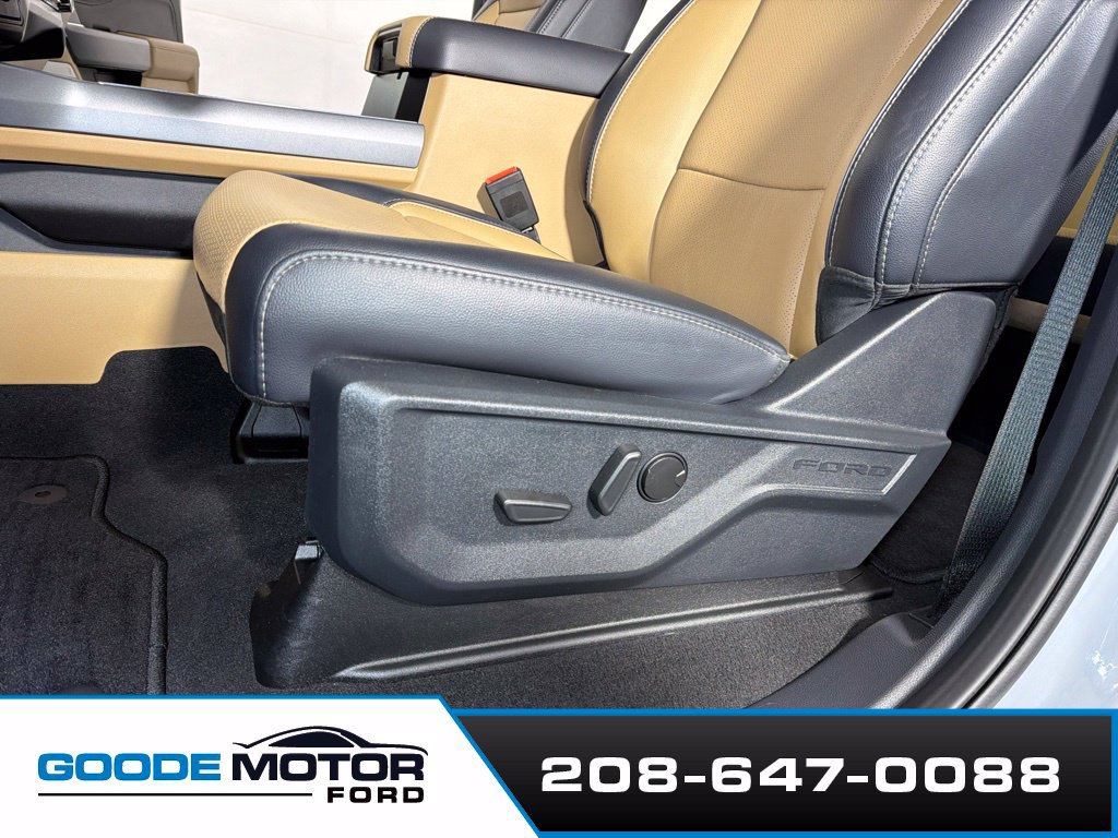 Used 2025 Ford F350 Lariat w/ Chrome Package AWD/4WD image 12