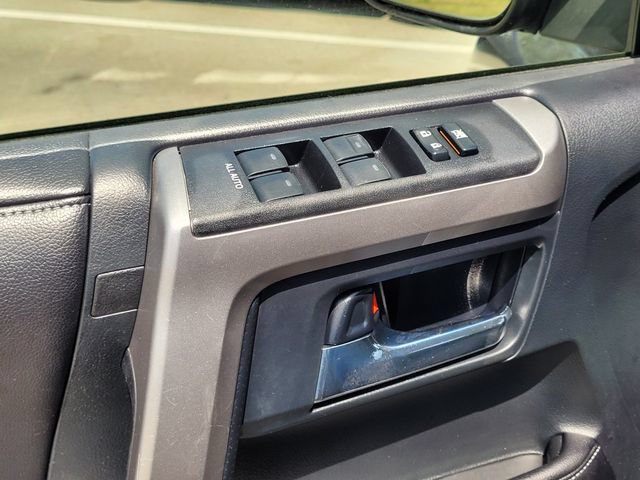 Used 2015 Toyota 4Runner SR5 Premium RWD image 25