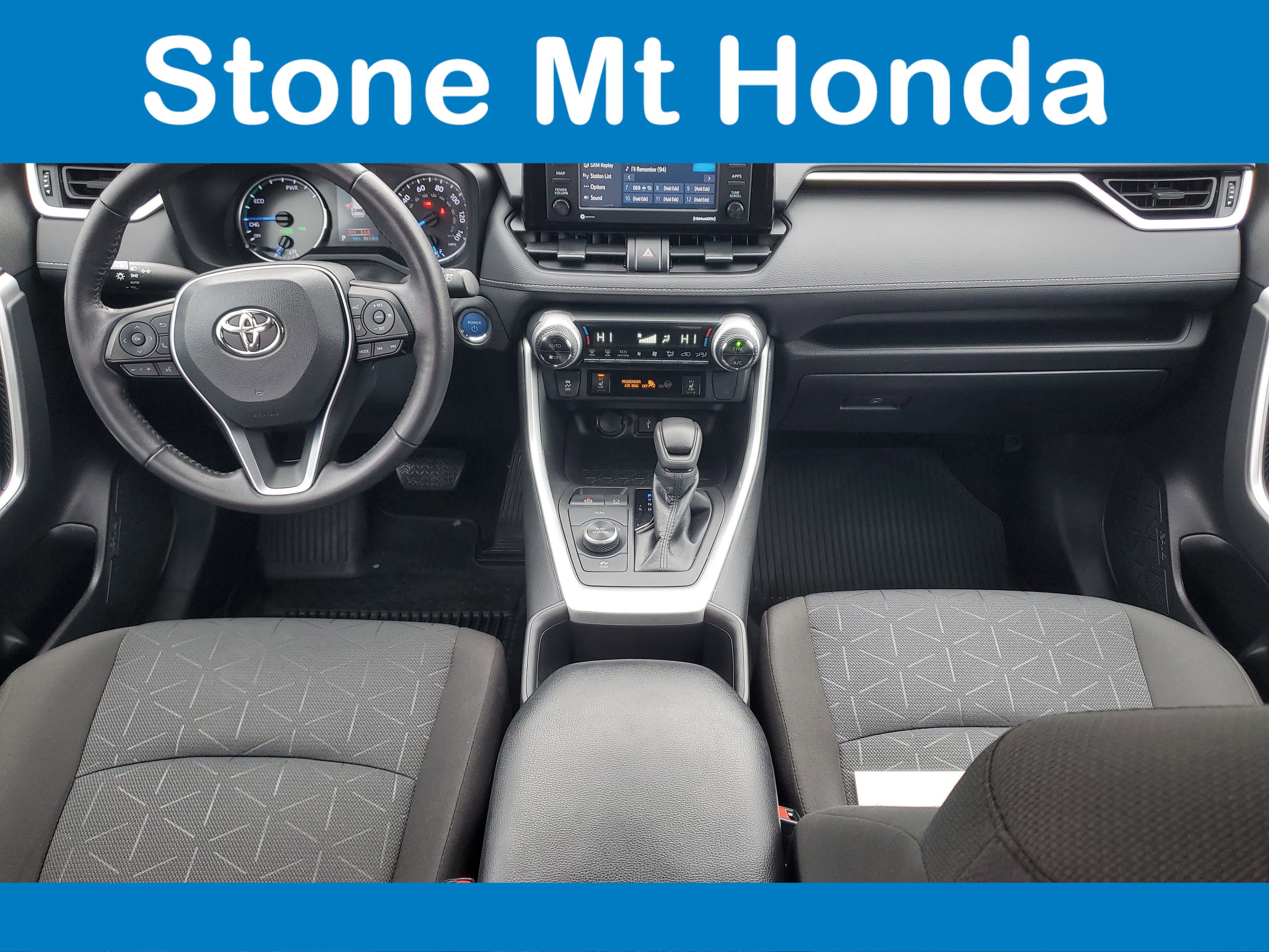 Used 2022 Toyota RAV4 XLE image 15