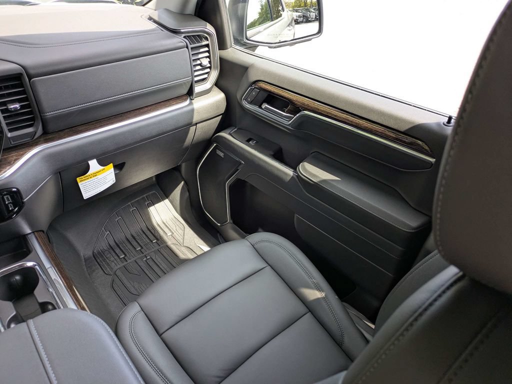 New 2026 GMC Sierra 1500 Elevation w/ Elevation Premium Package AWD/4WD image 18