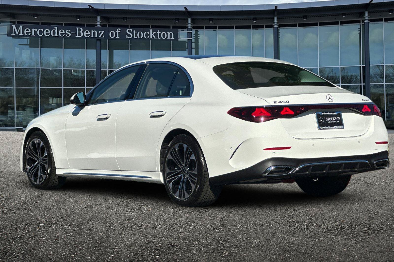 New 2026 Mercedes-Benz E 450 4MATIC Sedan image 6