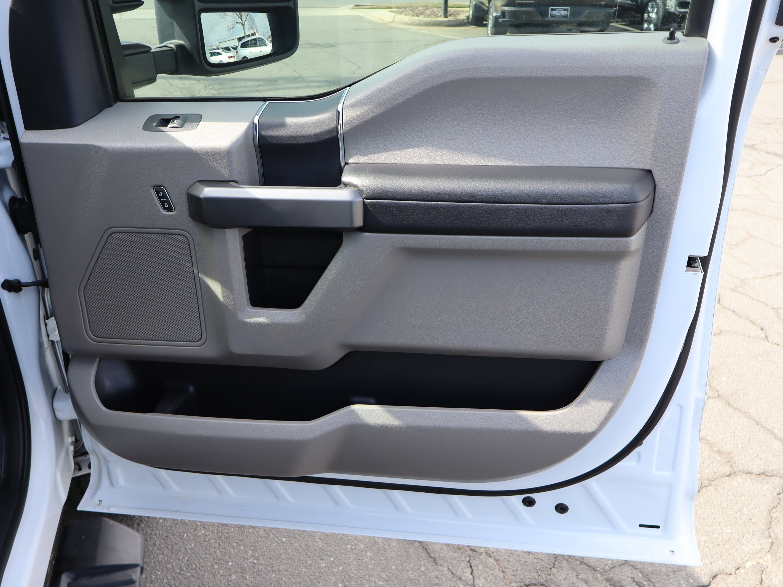 Used 2022 Ford F350 XLT image 35