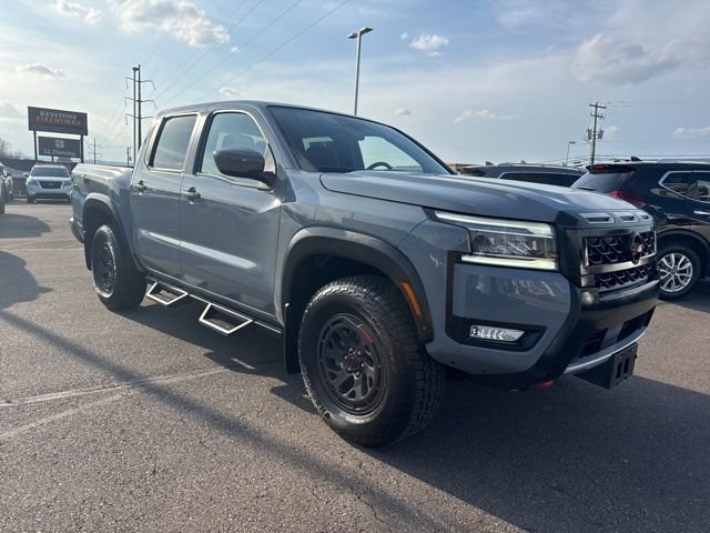 Certified 2025 Nissan Frontier PRO-4X image 3