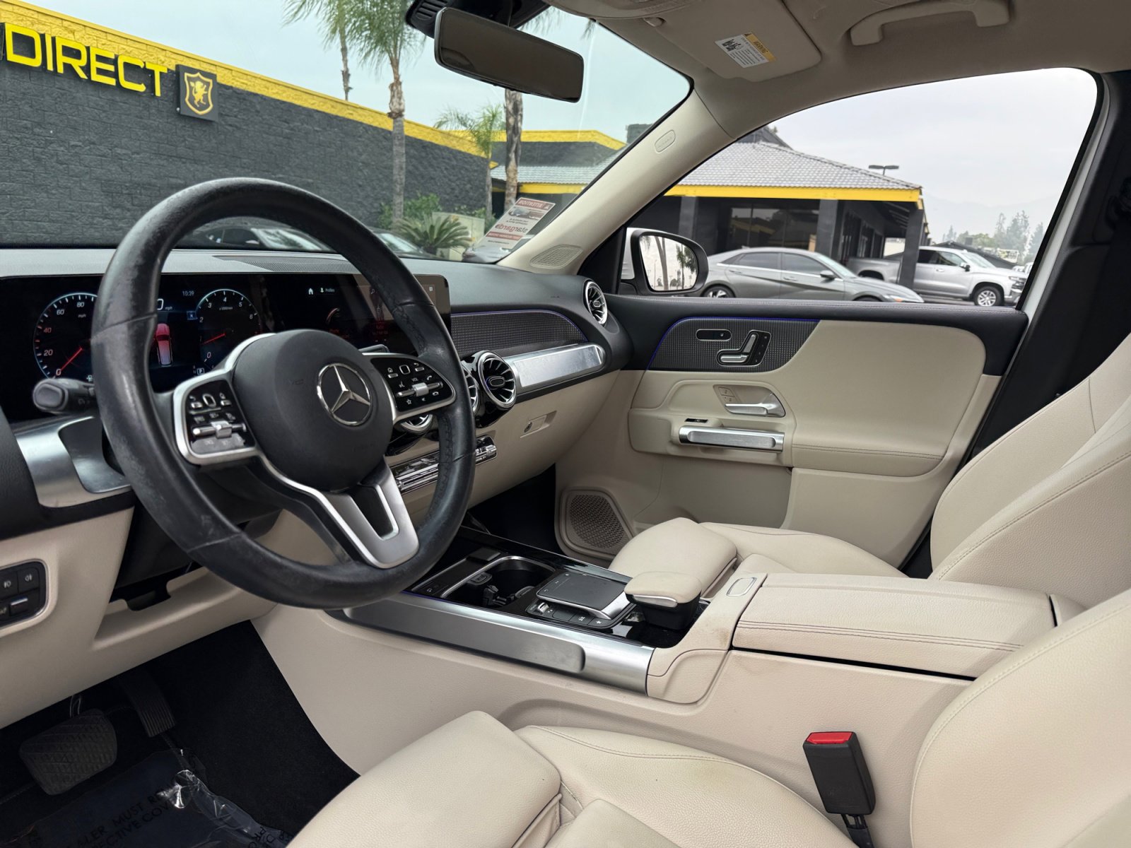 Used 2022 Mercedes-Benz GLB 250 w/ Premium Package Lite image 15