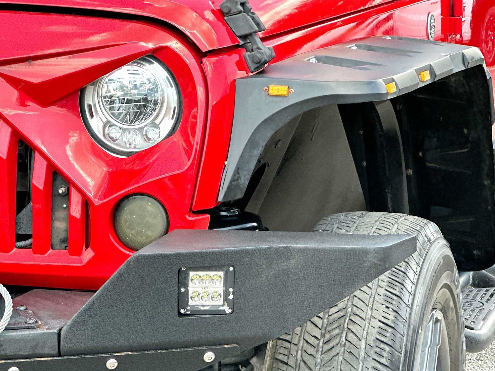 Used 2017 Jeep Wrangler Unlimited Sahara AWD/4WD image 16