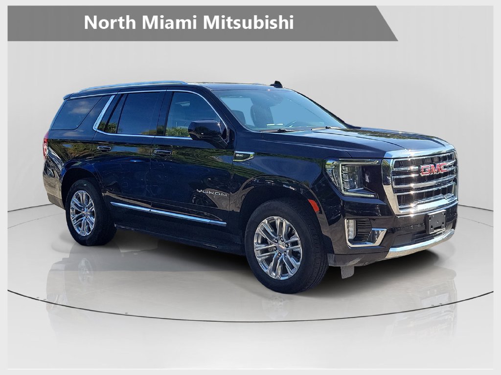 Used 2024 GMC Yukon SLT AWD/4WD image 1