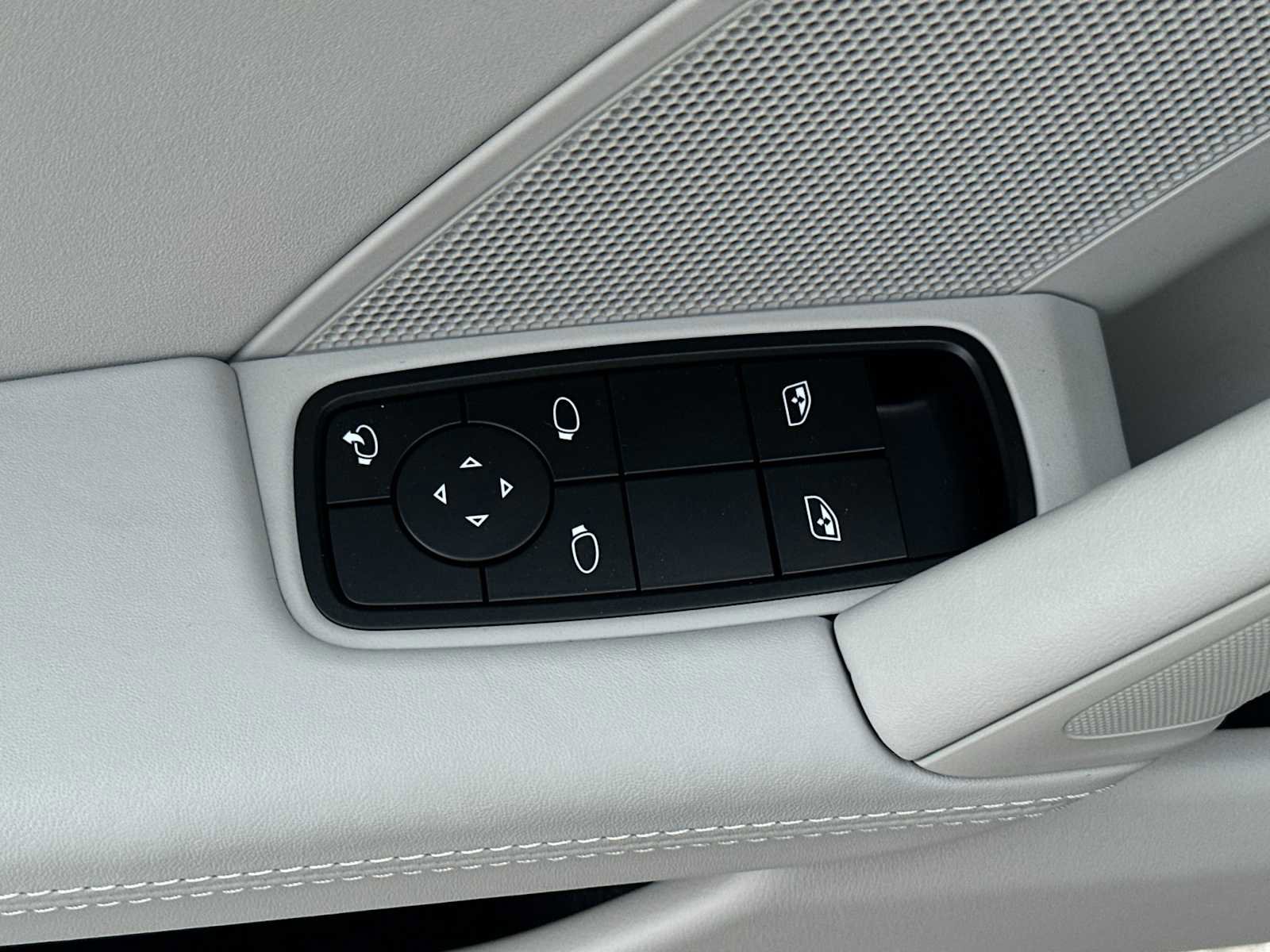 Certified 2024 Porsche 911 Carrera S image 12