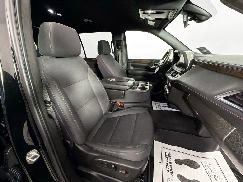 Used 2022 GMC Yukon XL SLE image 25