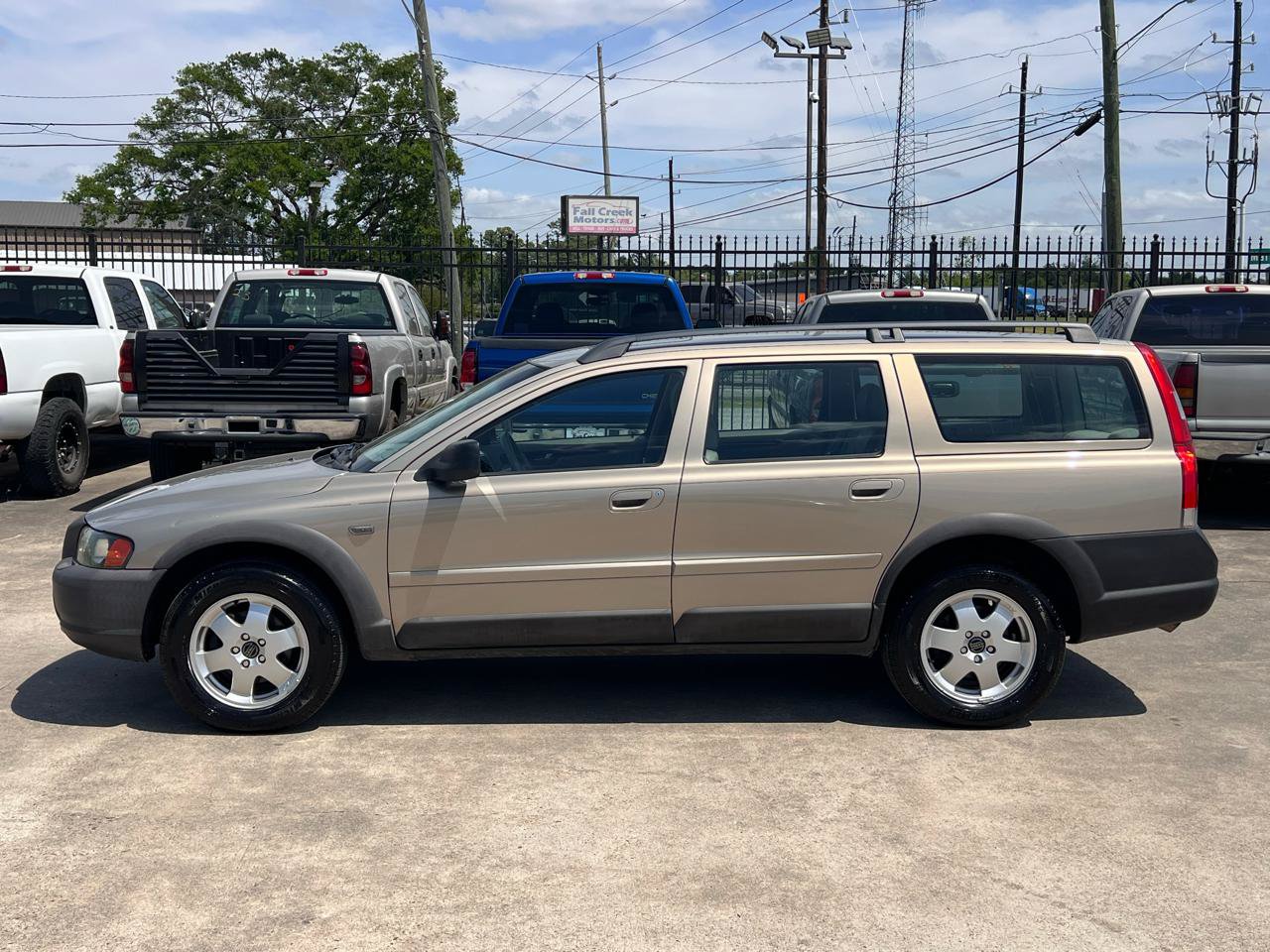 Used 2002 Volvo V70 Cross Country AWD/4WD image 3