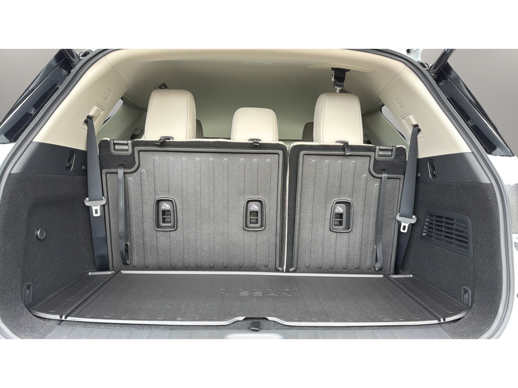 New 2026 Nissan Pathfinder SL AWD/4WD image 12