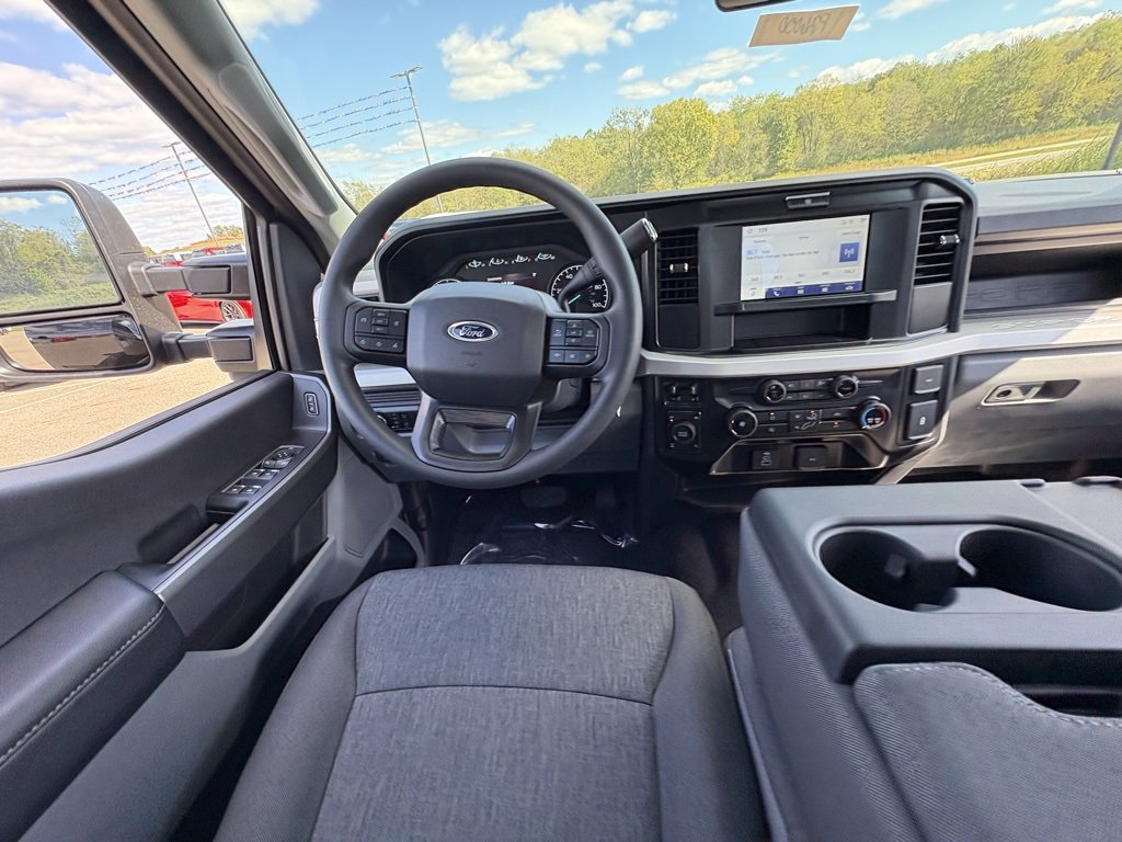 New 2026 Ford F350 XL image 30