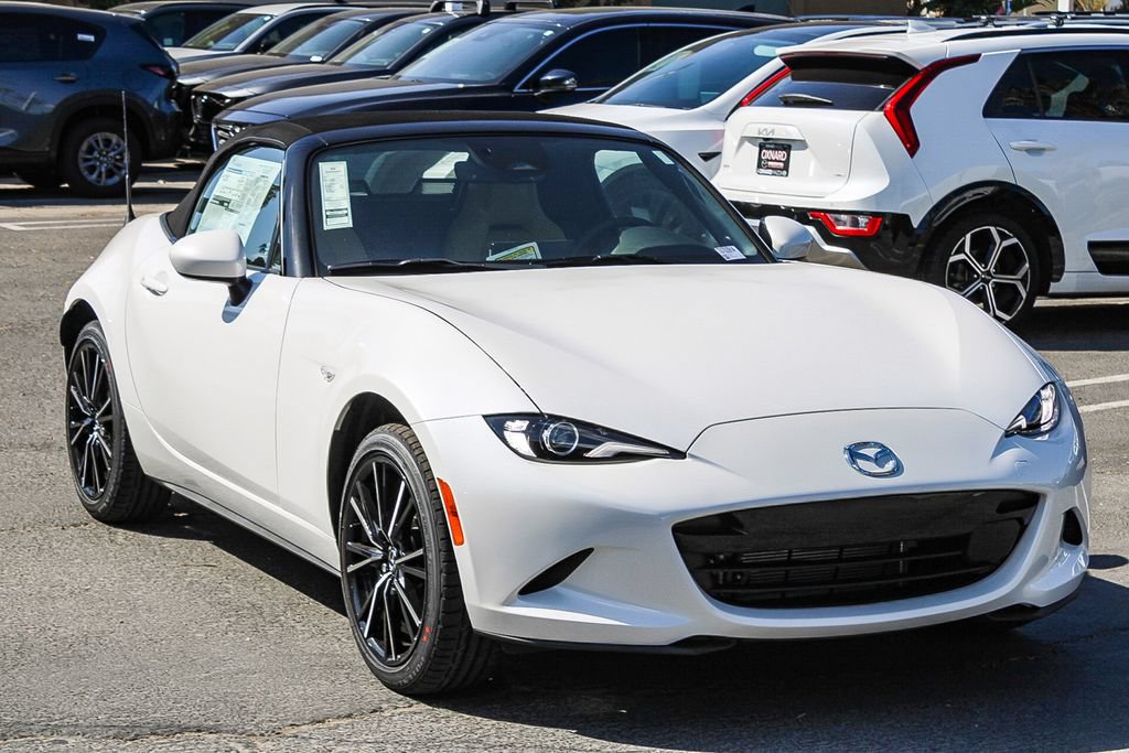 New 2026 MAZDA MX-5 Miata Grand Touring w/ Weather Package RWD image 3