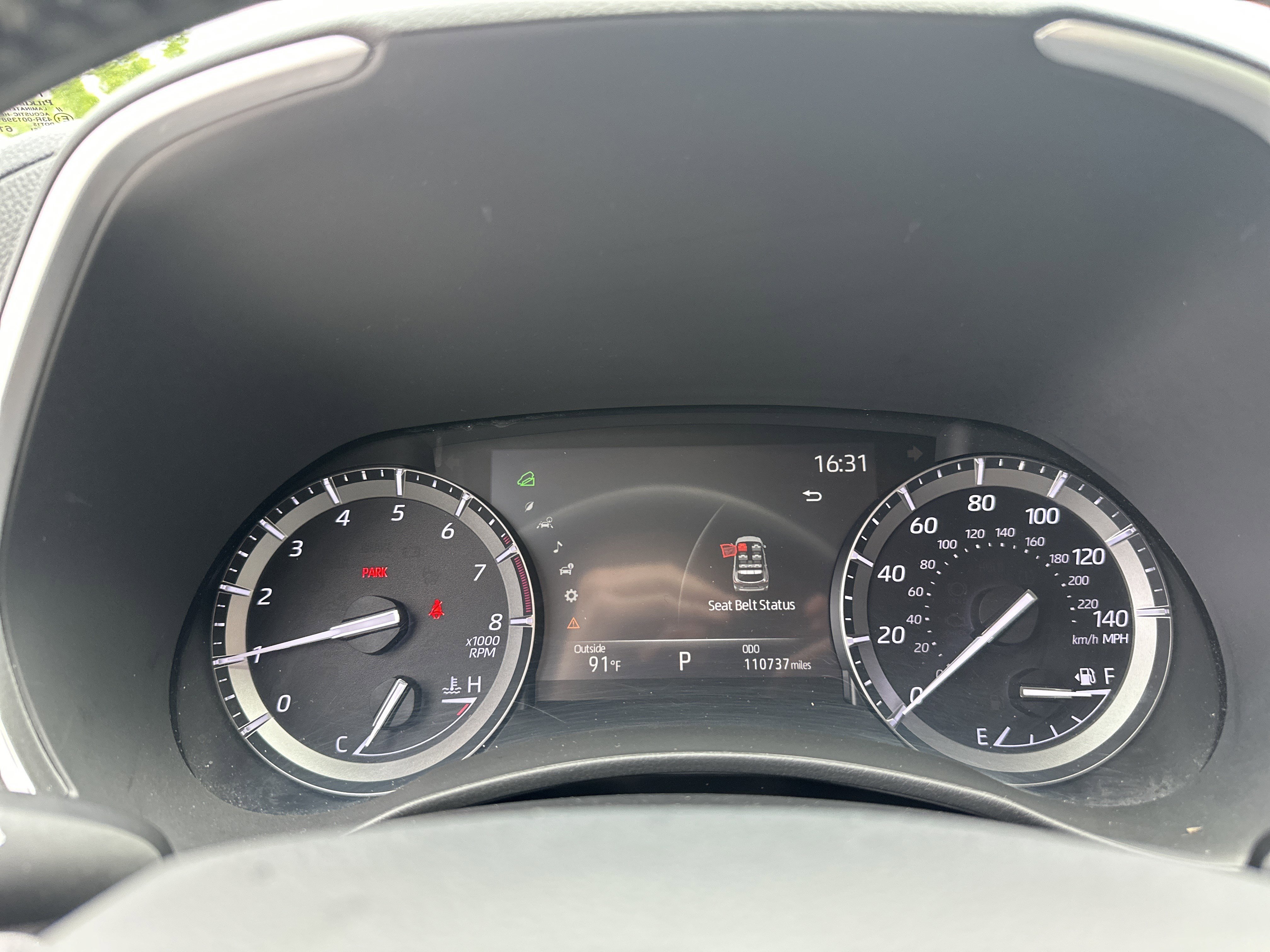 Used 2020 Toyota Highlander XLE AWD/4WD image 21