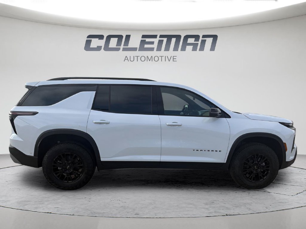 New 2027 Chevrolet Traverse Z71 w/ Enhanced Driving Package AWD/4WD image 12
