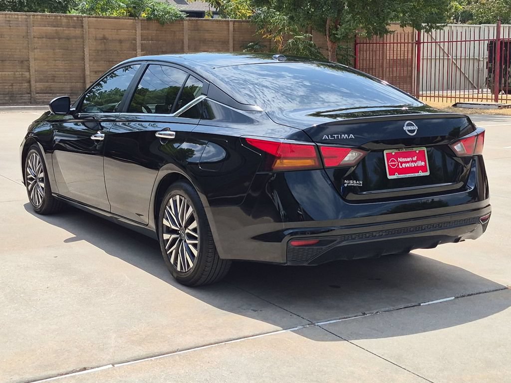 Certified 2025 Nissan Altima 2.5 SV FWD image 7