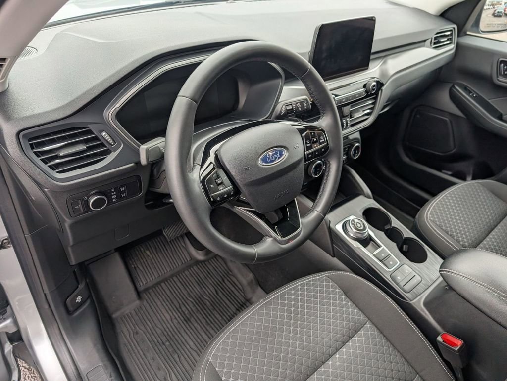 Used 2023 Ford Escape Active image 18