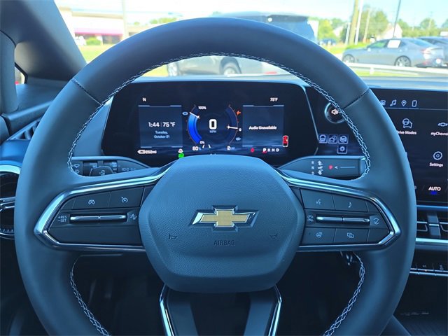 New 2026 Chevrolet Equinox EV LT image 18