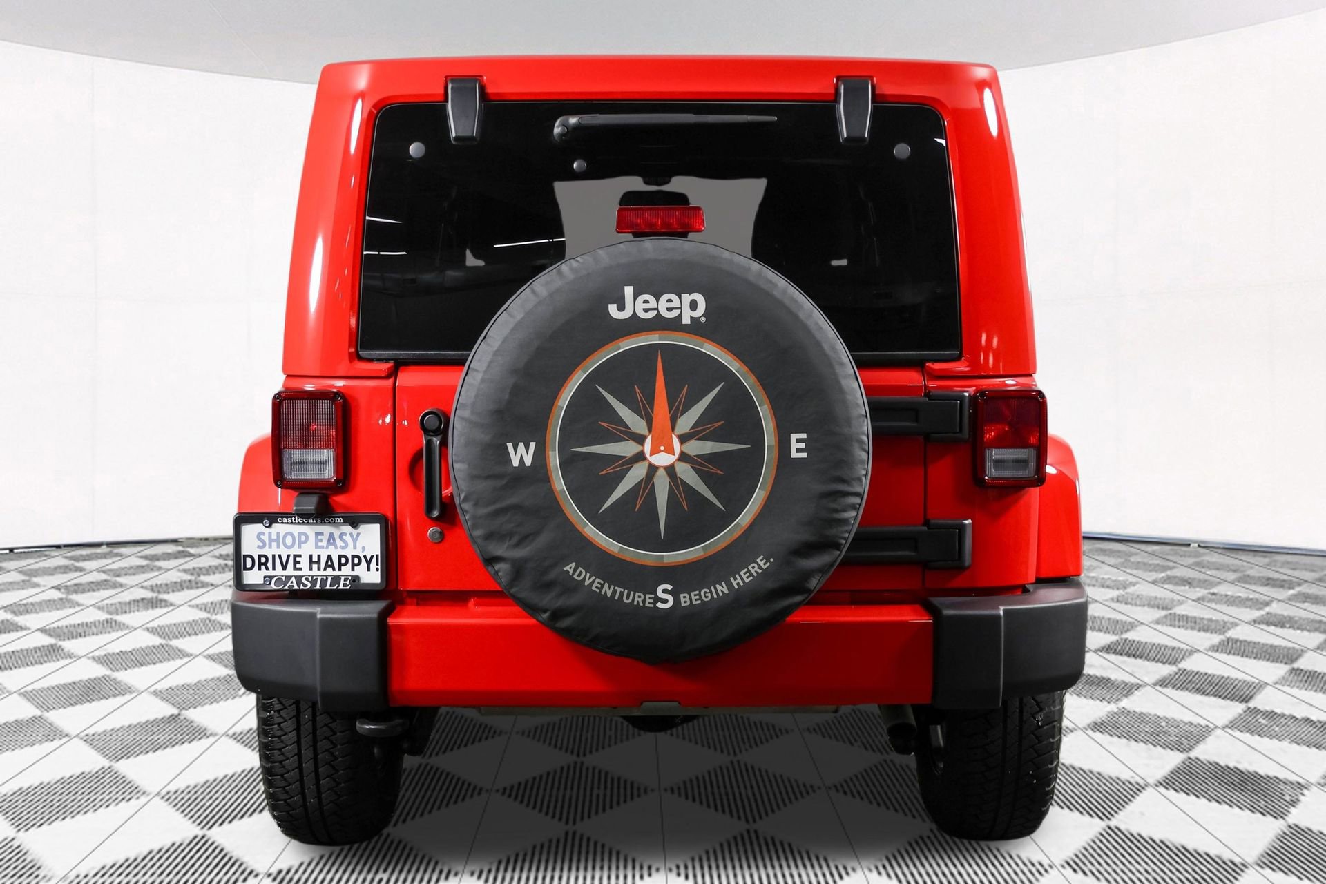 Used 2017 Jeep Wrangler Unlimited Sahara w/ Connectivity Group AWD/4WD image 16