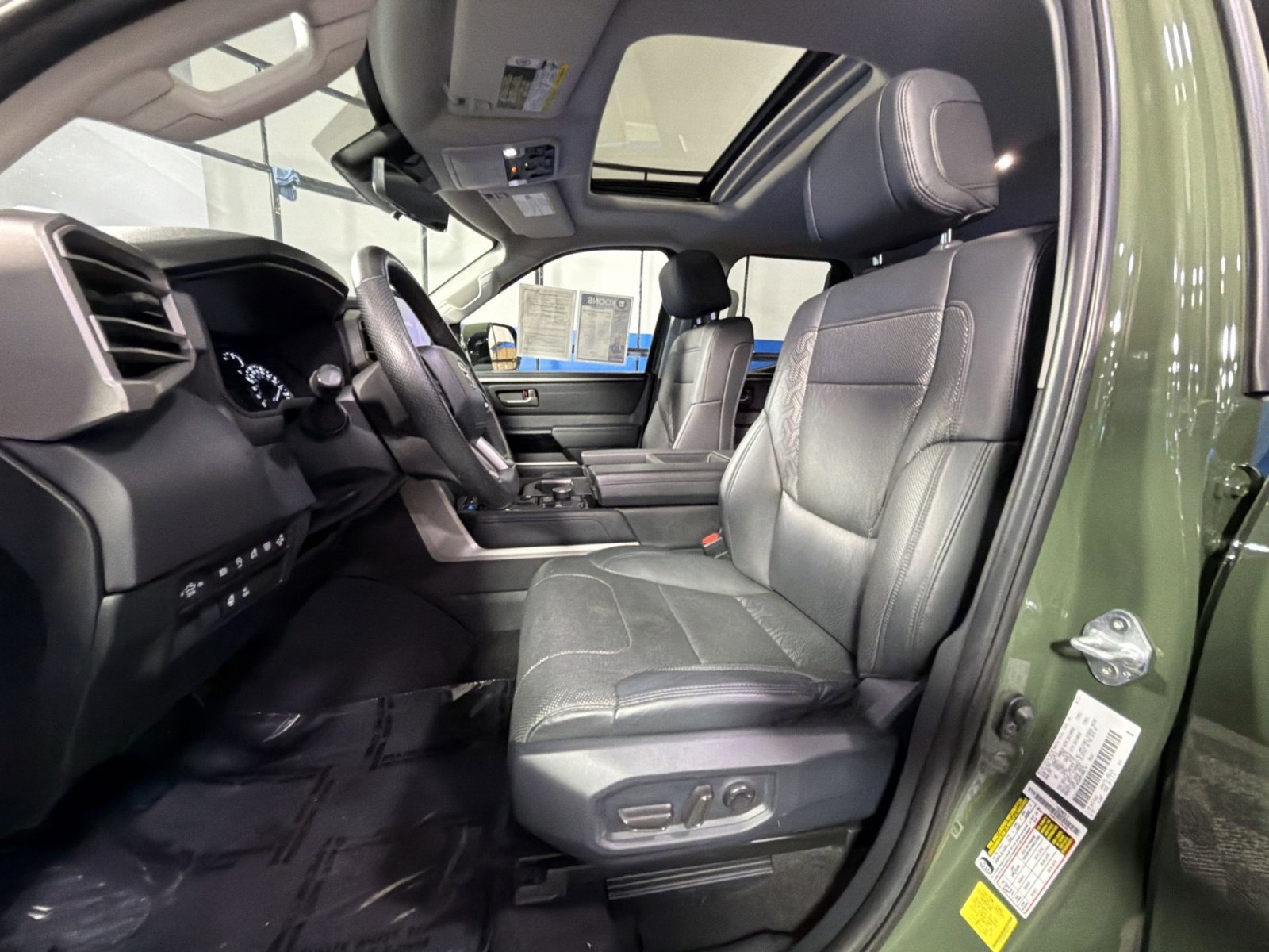 Used 2023 Toyota Tundra Limited image 24