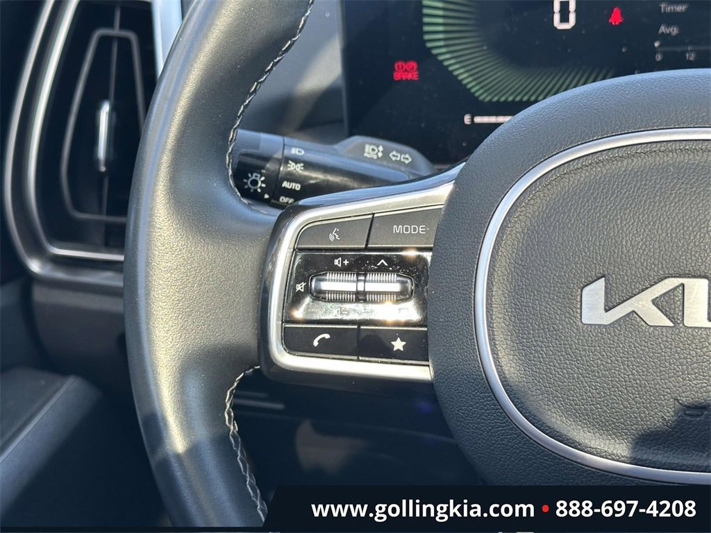 Certified 2024 Kia Sorento S w/ Panoramic Sunroof Package image 20