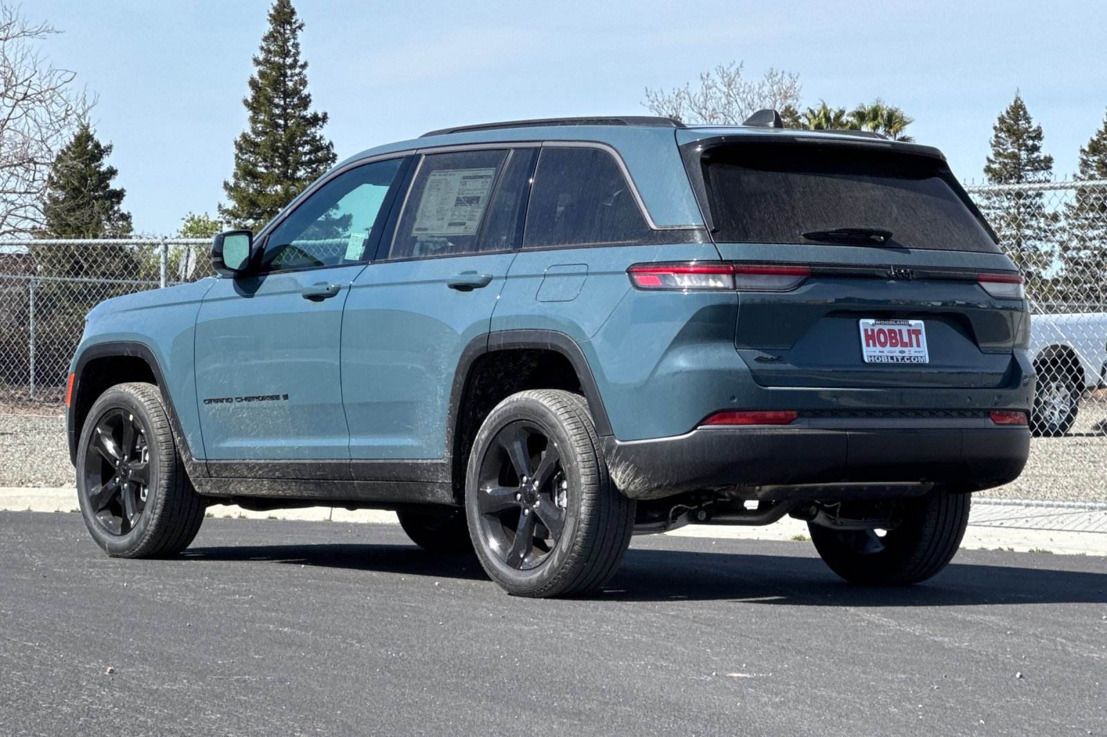 New 2026 Jeep Grand Cherokee Limited w/ Limited Altitude Package image 5