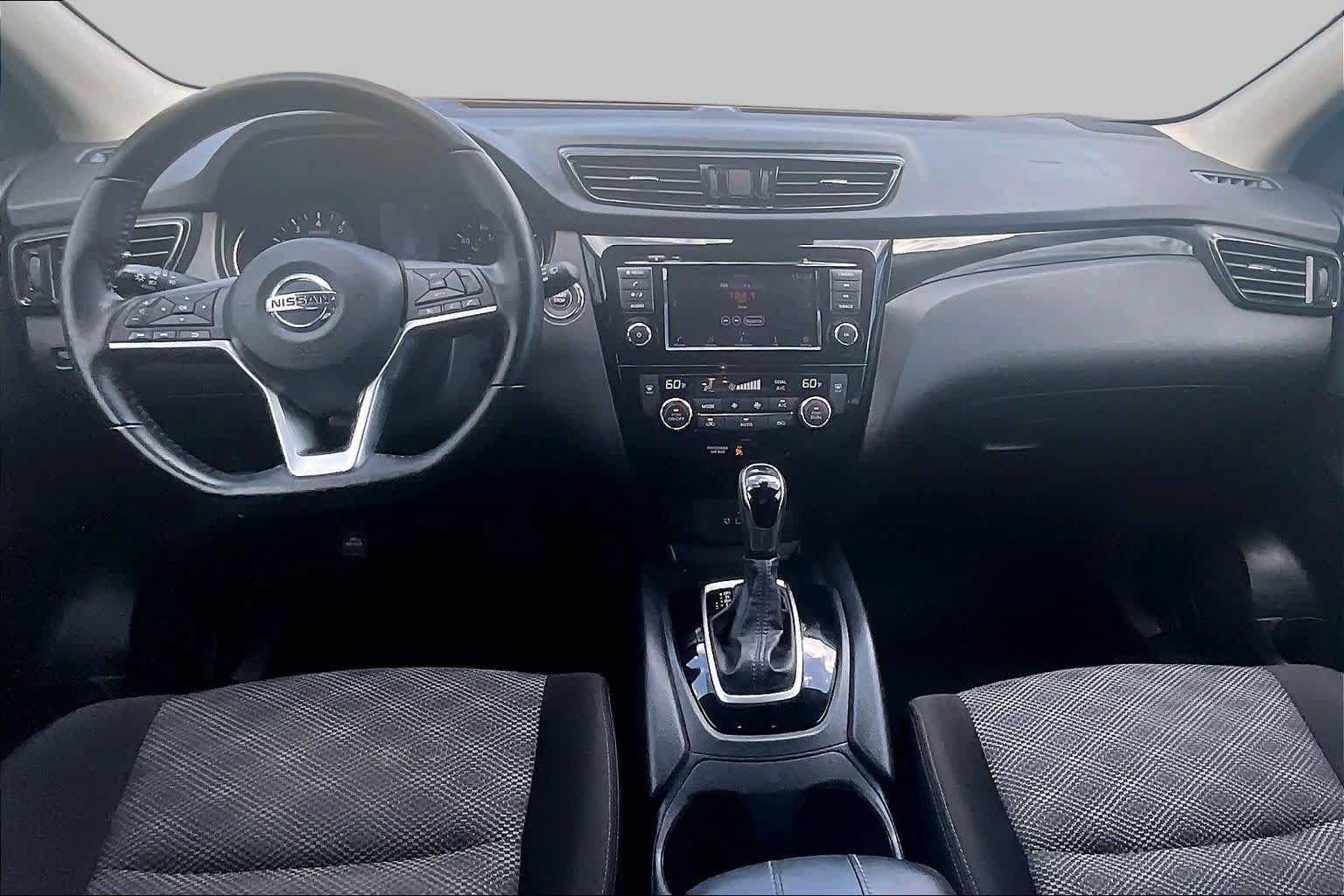 Used 2022 Nissan Rogue Sport SV FWD image 15