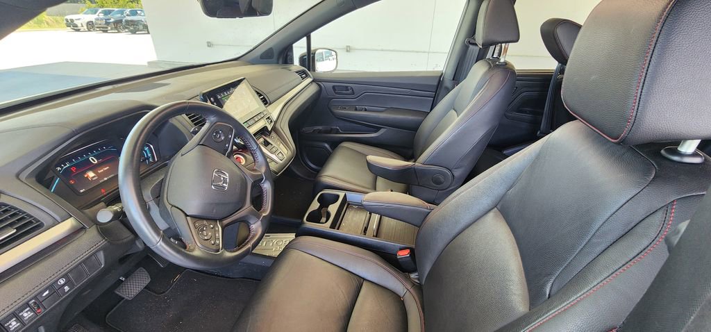 Used 2024 Honda Odyssey Sport image 17