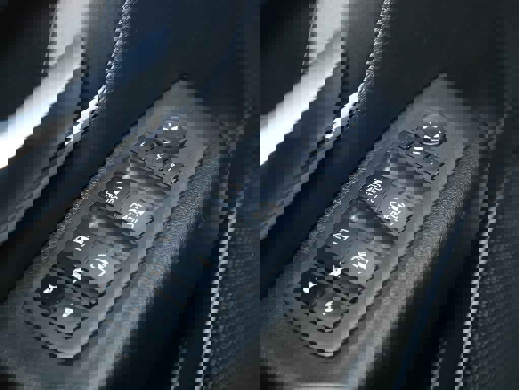 Certified 2023 RAM 1500 Big Horn image 19