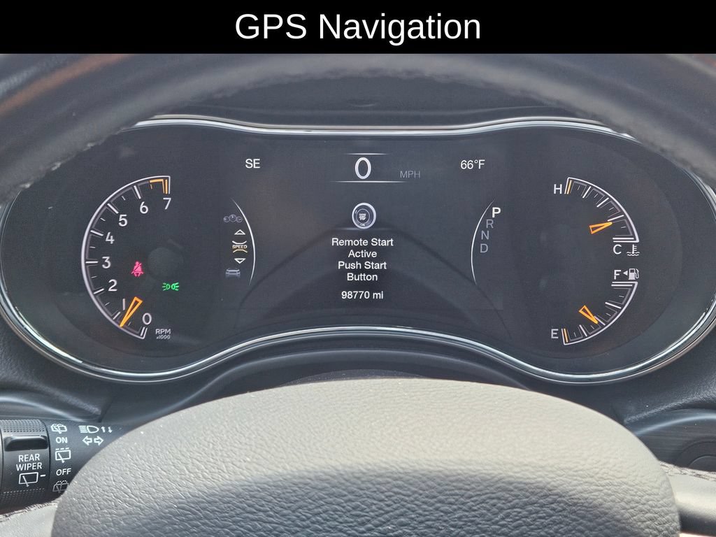 Used 2020 Jeep Grand Cherokee Altitude AWD/4WD image 28