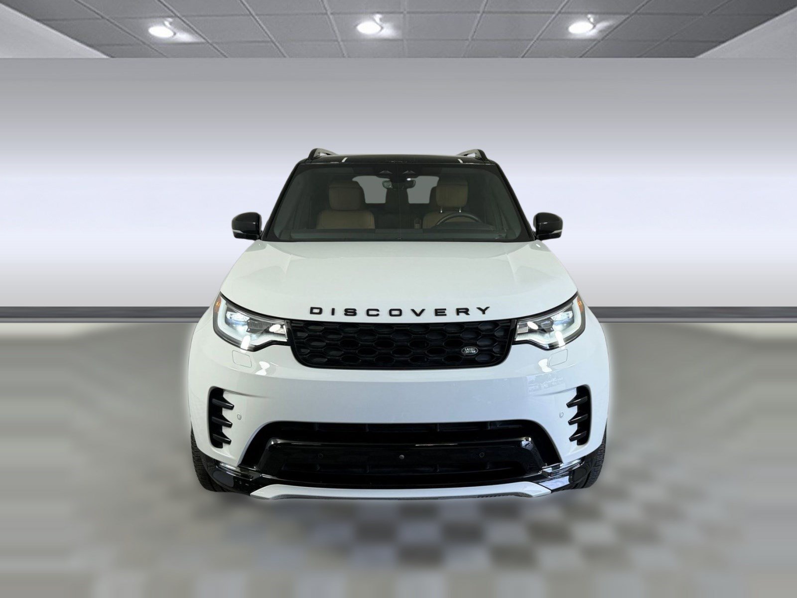 Used 2025 Land Rover Discovery Dynamic SE AWD/4WD image 6