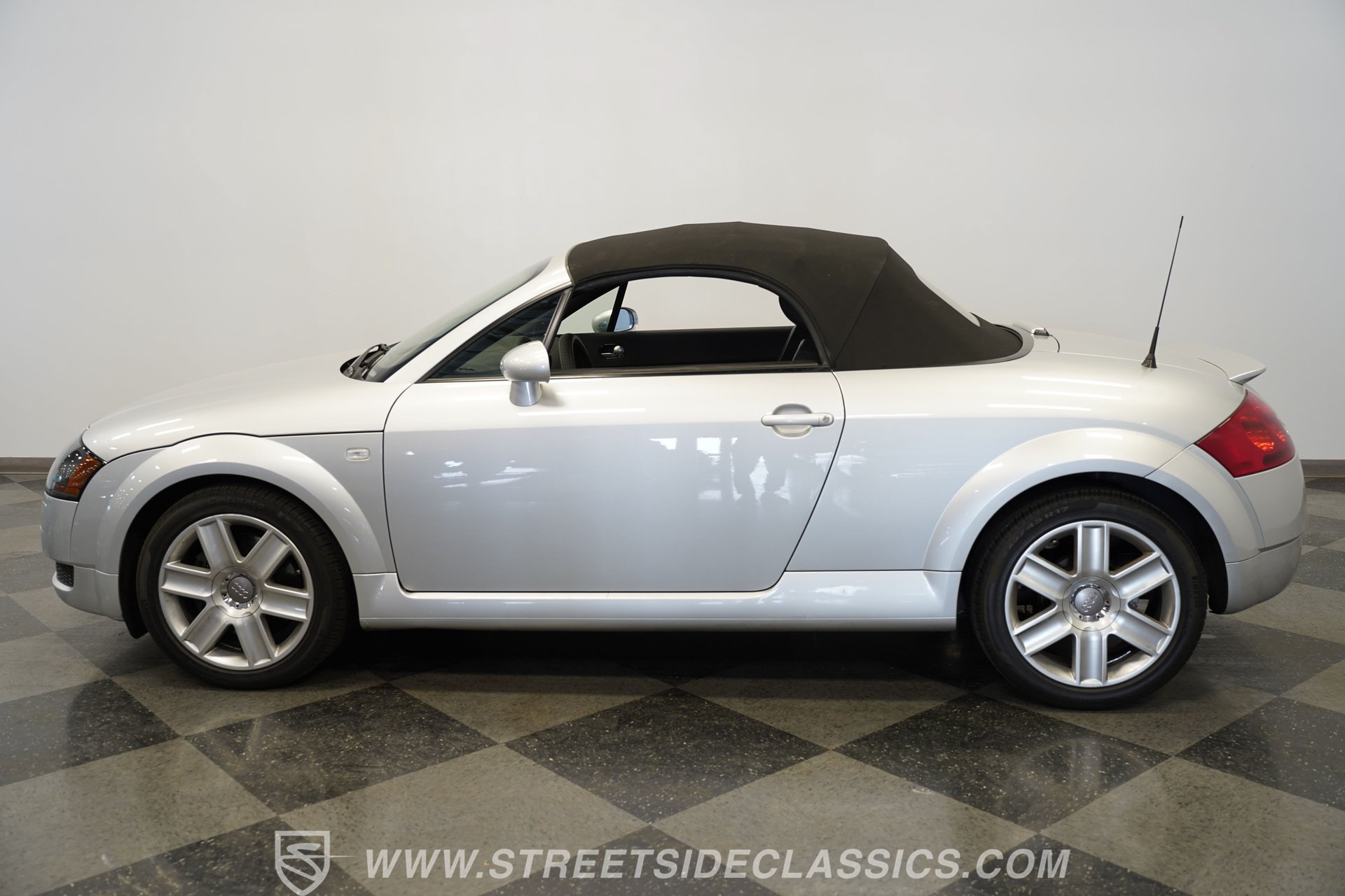 Used 2003 Audi TT 1.8T FWD image 34