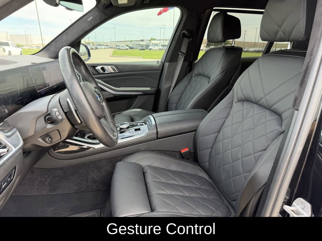 Used 2024 BMW X7 xDrive40i w/ Executive Package image 33