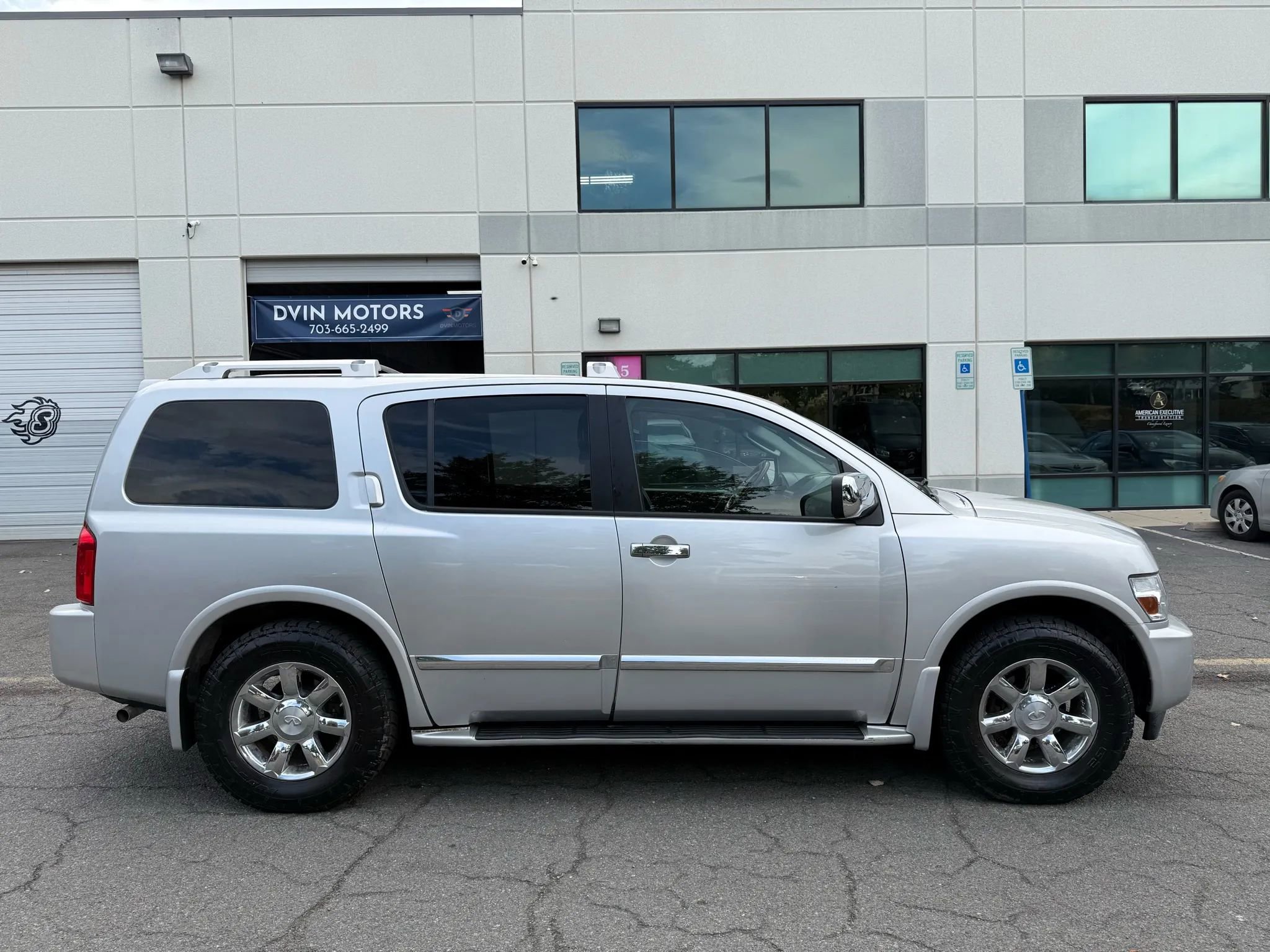 Used 2006 INFINITI QX56 4WD image 3