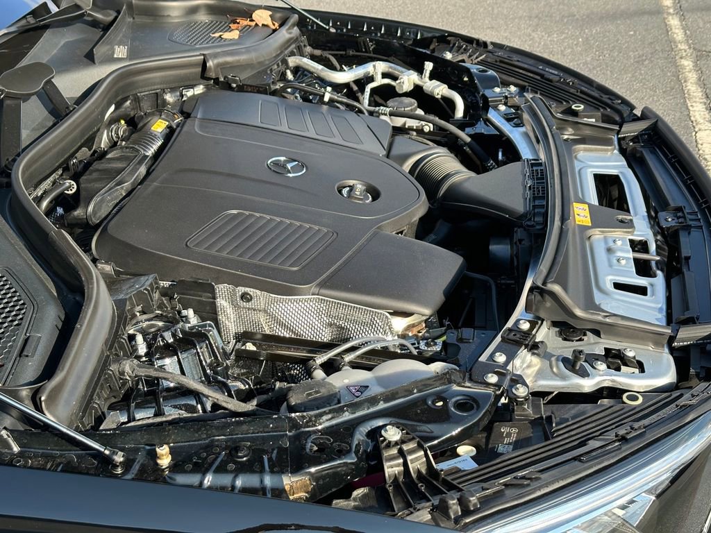 Used 2026 Mercedes-Benz GLC 300 image 27