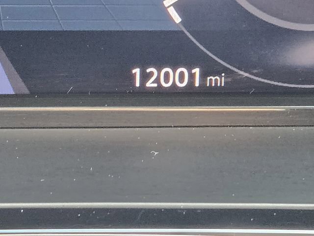 Certified 2025 Volkswagen Atlas Peak Edition SE image 24