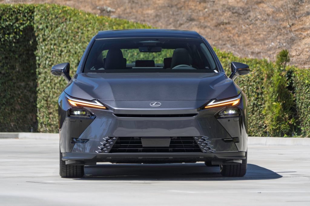 New 2026 Lexus ES 350h AWD image 3