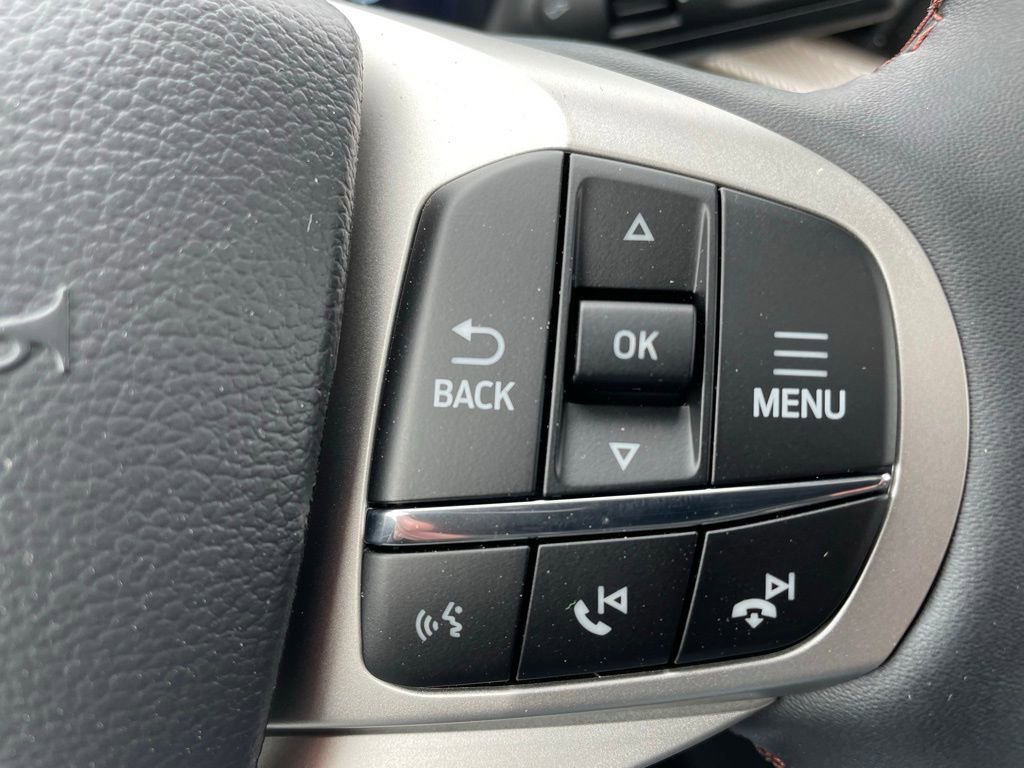 New 2026 Ford Explorer Active w/ Active Comfort Package image 16