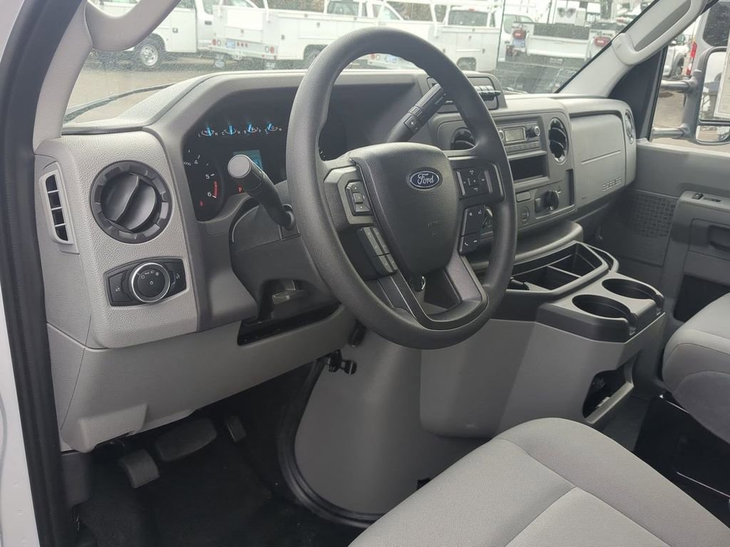 New 2024 Ford E-350 and Econoline 350 Super Duty w/ Power Windows & Locks Group RWD image 11
