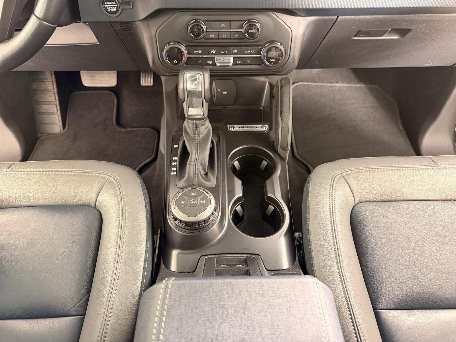 Used 2024 Ford Bronco Outer Banks image 32