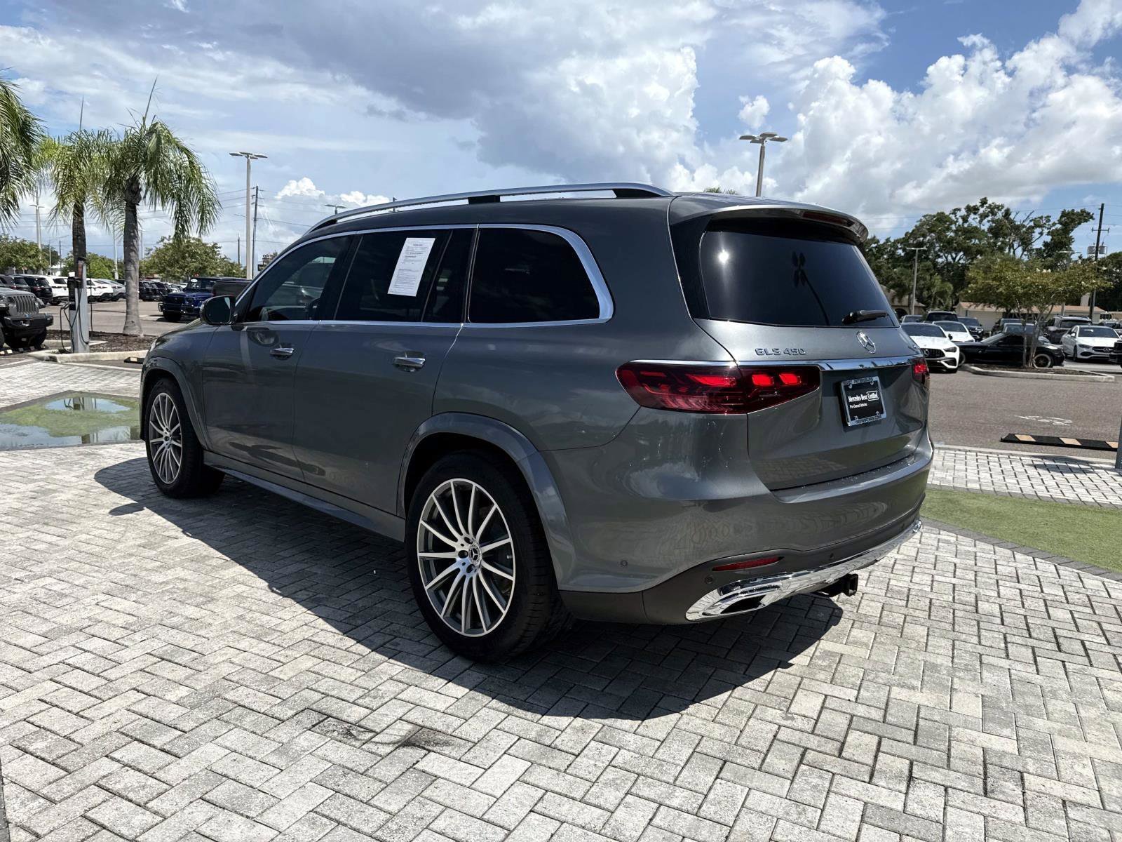 Certified 2025 Mercedes-Benz GLS 450 4MATIC image 4