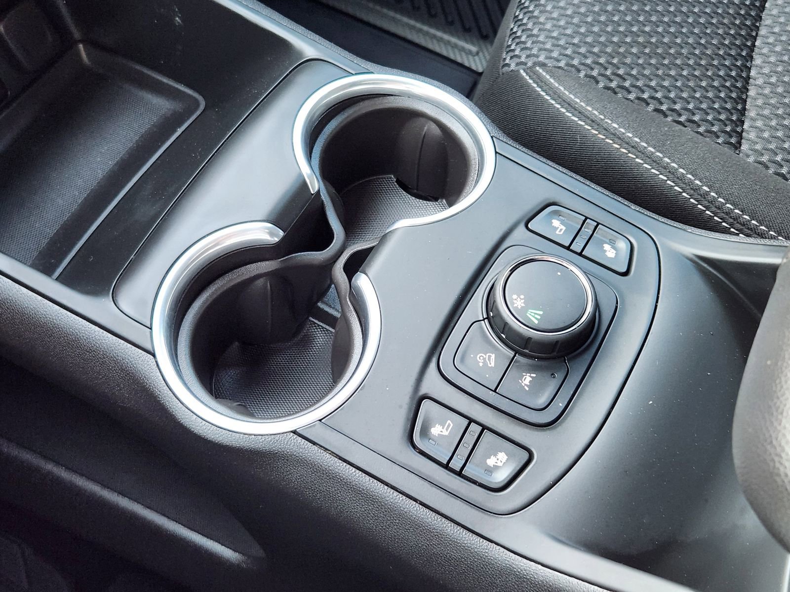 Used 2022 GMC Terrain SLE w/ Driver Convenience Package image 21