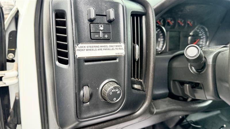 Used 2019 Chevrolet Silverado 2500 W/T w/ WT Convenience Package AWD/4WD image 38