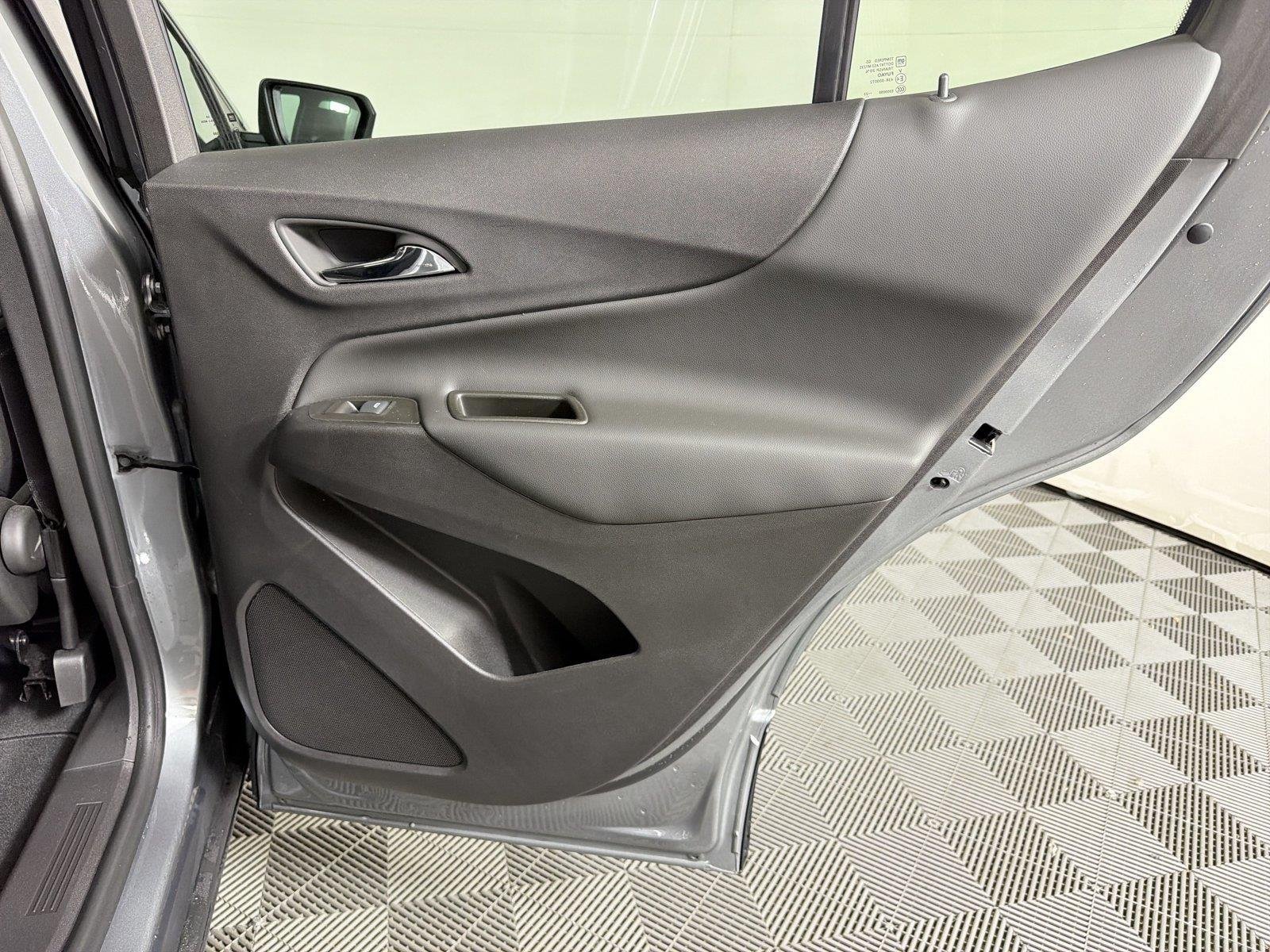 Used 2024 Chevrolet Equinox LT FWD image 14