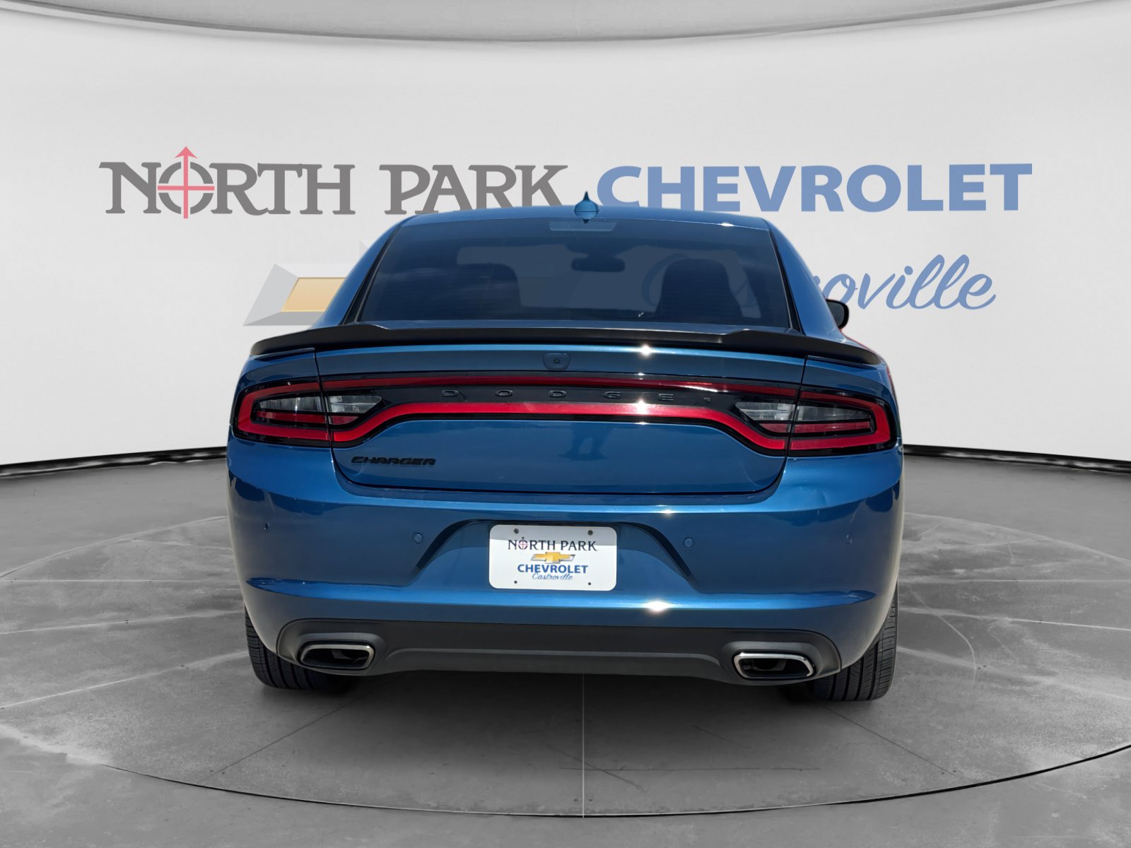 Used 2023 Dodge Charger SXT w/ Blacktop Package RWD image 6