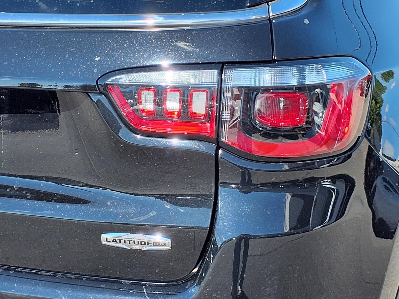 Certified 2023 Jeep Compass Latitude AWD/4WD image 23
