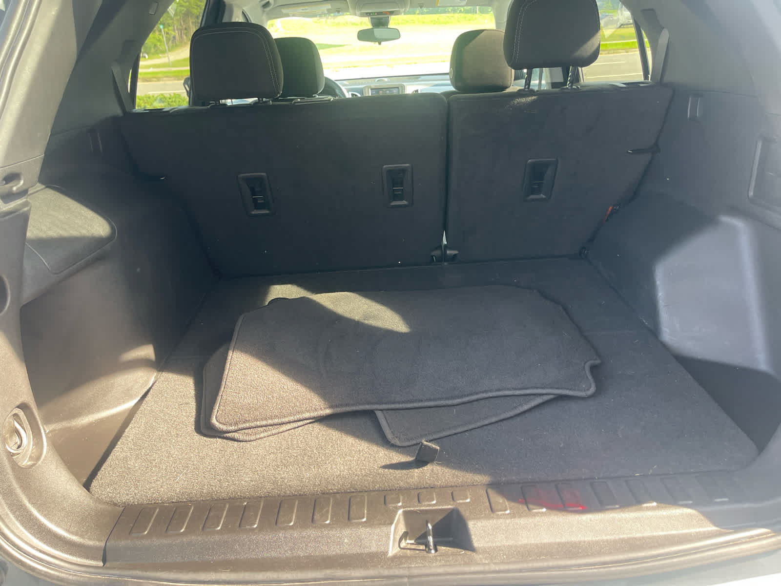 Used 2023 Chevrolet Equinox LT FWD image 25
