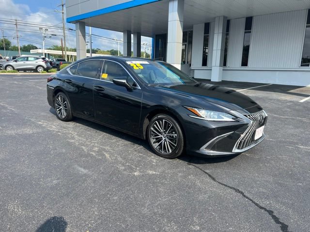 Used 2025 Lexus ES 350 w/ Premium Package FWD image 4