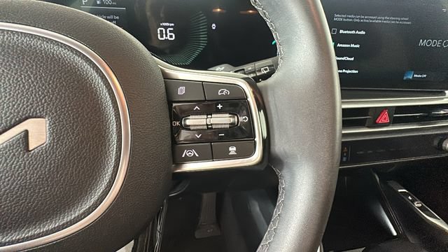 Used 2025 Kia Sorento S FWD image 18